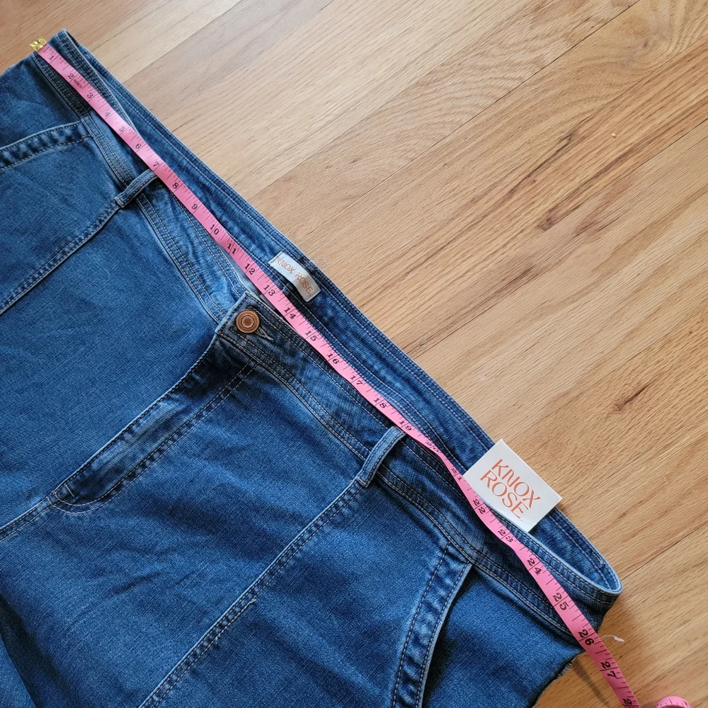 Knox Rose | The Anywhere Flare Pant | Plus Size High-rise - Picture 13 of 16